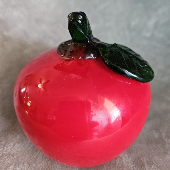 Apple Vintage Glass Decor - Picture 2 of 6